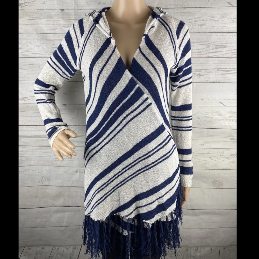 Esciô Hooded Cardigan Sweater